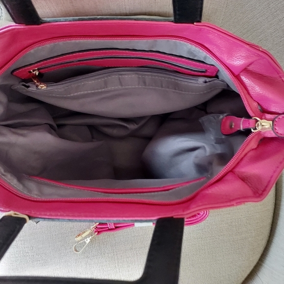 PINK AND BLACK HANDBAG - Picture 5 of 6